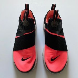 Size 5 Nike Presto Extreme